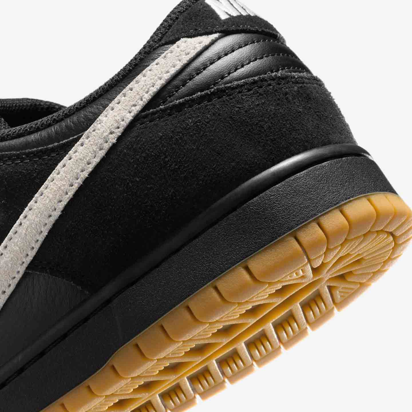 TÊNIS NIKE SB DUNK LOW PRO PRETO/GUM