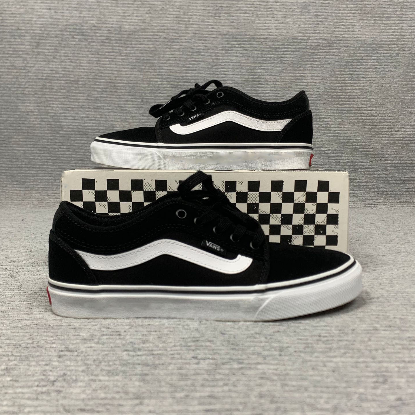 Tênis Vans Chukka Low Sidestripe Black White - Estilo Clássico e